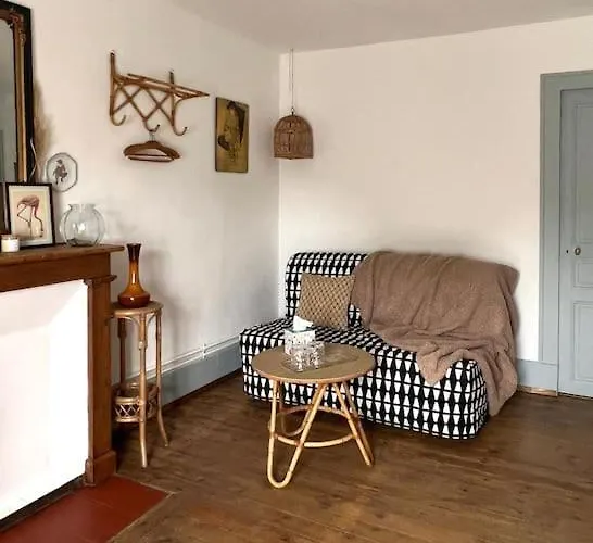 Charmante Maisonette A *